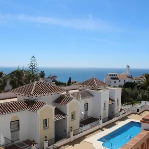 Burriana Beach, Pool, Big Terrace, Superb Seaviews Apartment Nerja