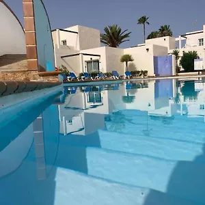 Pool & Gardens - Alisios Playa Apartment Corralejo